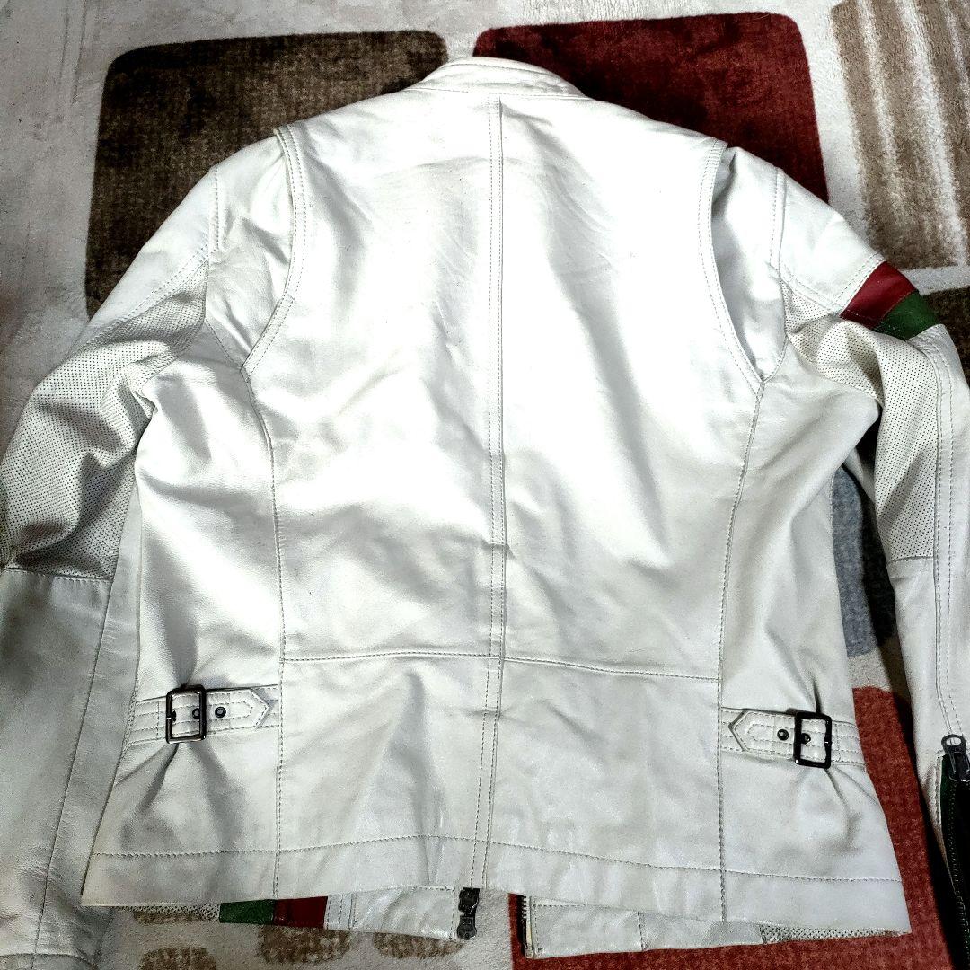 イタリアカラー　ホワイトレザージャケット　本革