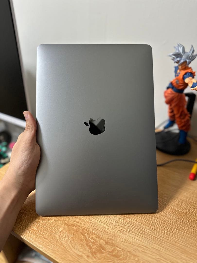 MacBook Pro 2019 8GB／256GB+Apple watch