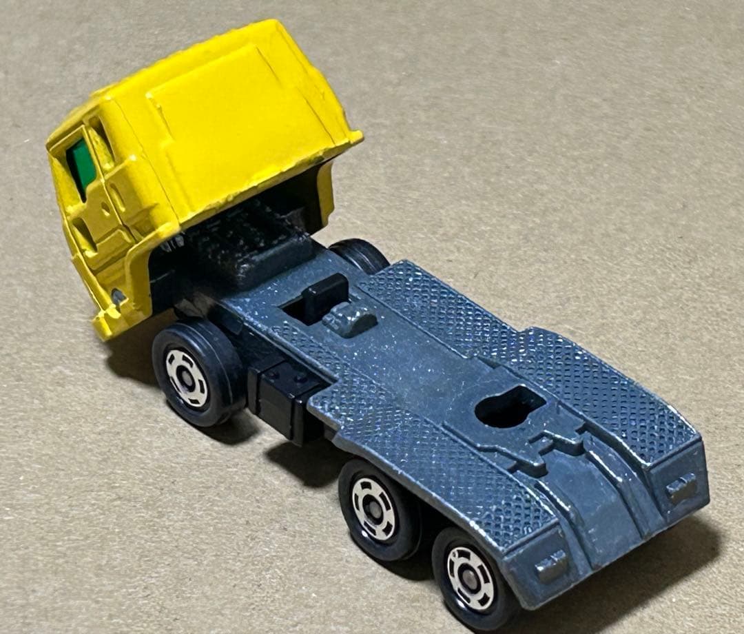 ロングトミカ L16 いすゞ V12 ウイングルーフトレーラー CIBIE