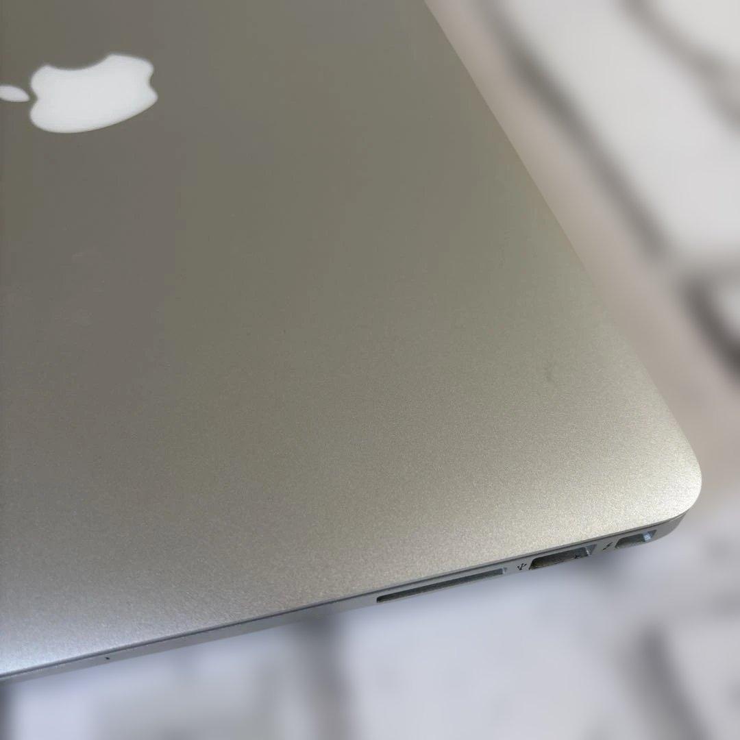 凜*様 美品 MacBook Air 2017 充電器あり