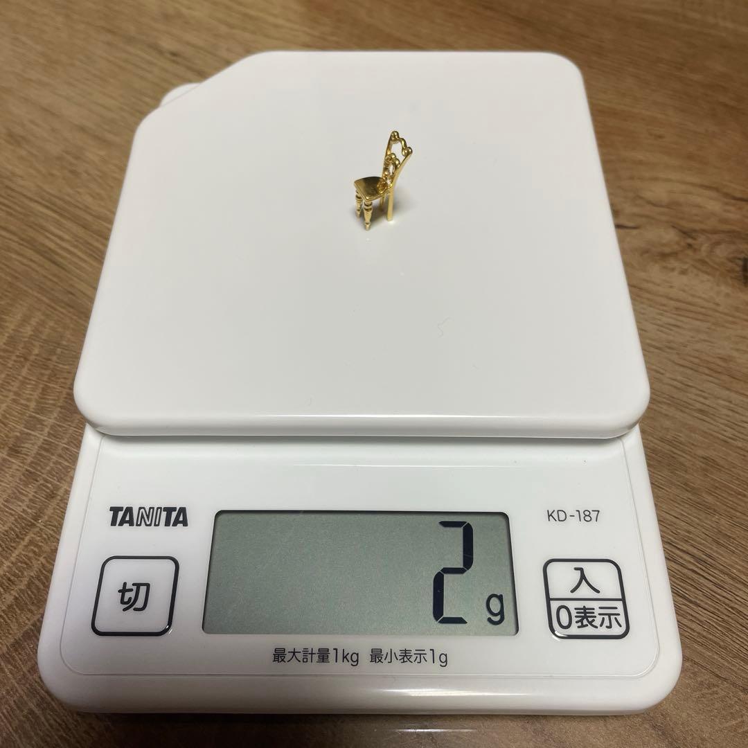 18金(刻印あり)ペンダントトップとベネチアンチェーン 彫刻チェア