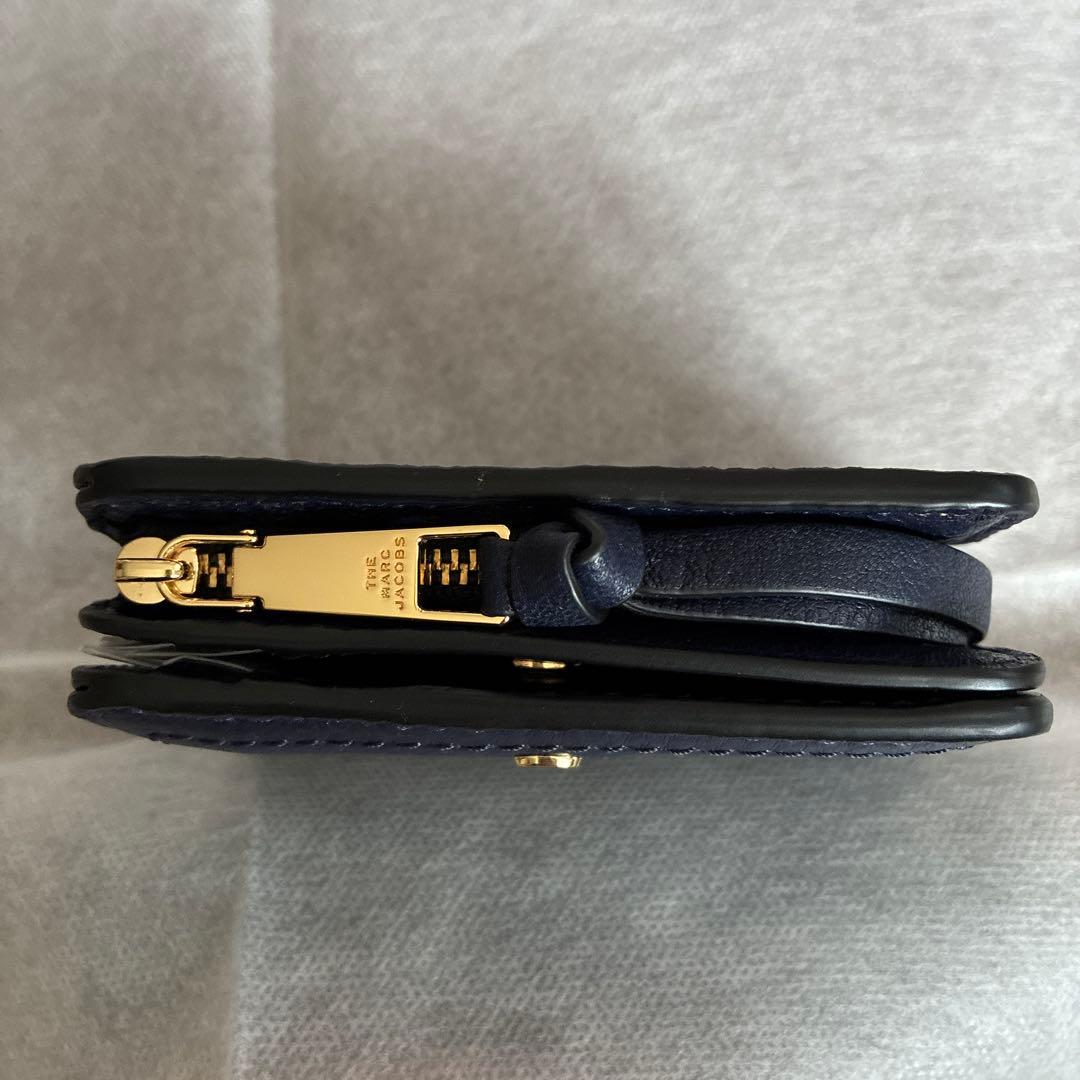 新品マークジェイコブス　二つ折り財布