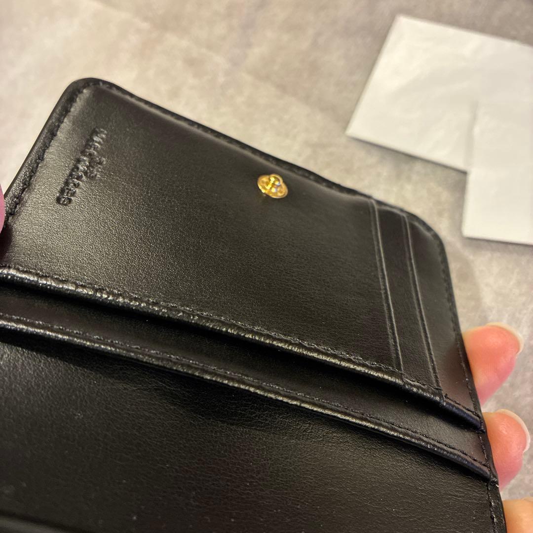 新品マークジェイコブス　二つ折り財布