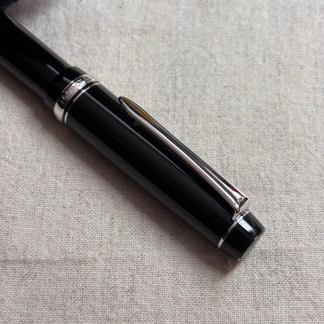 PILOTパイロット　カスタム　ヘリテイジ91　万年筆 ブラック　14K