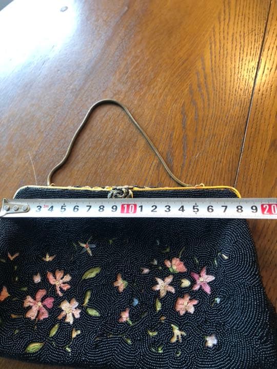 アンティーク　マイクロガラスビーズと刺繍　バッグ