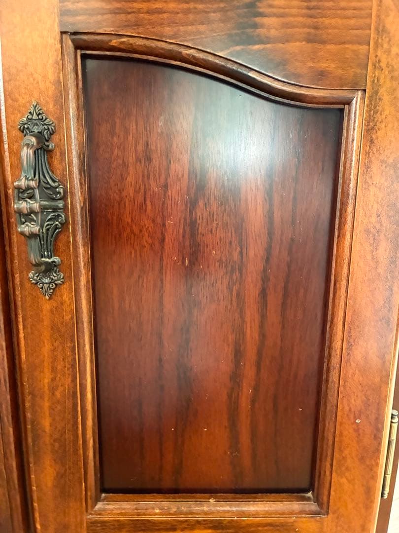 週末限定SALE⭐︎カリモク　コロニアルキャビネット