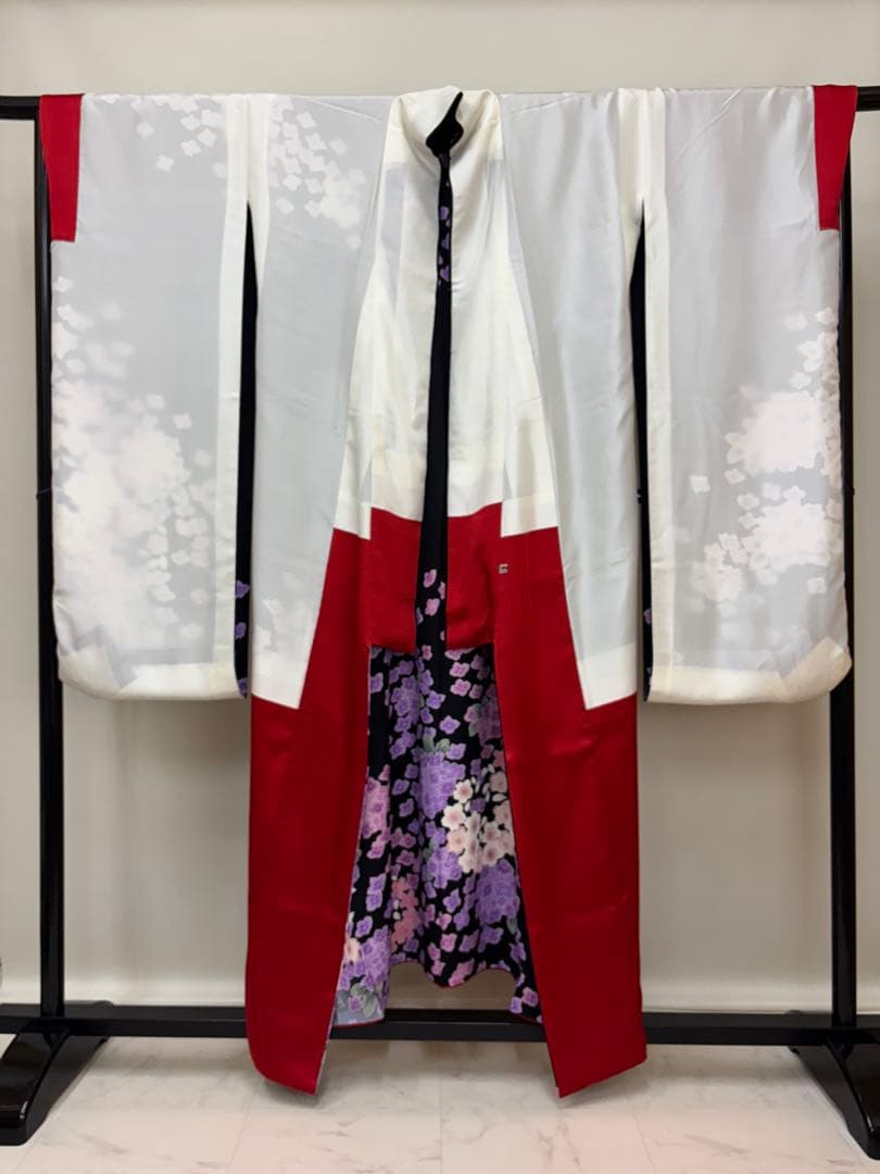 振袖 袷 紫陽花 桜 金糸 ブラック パールトーン加工済