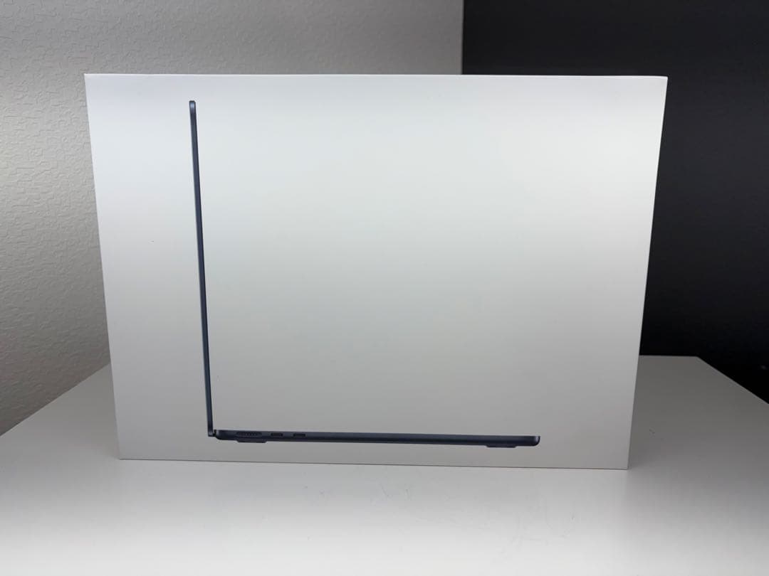 MacBook Air 13.6 A2681/メモリ16GB/256GB/