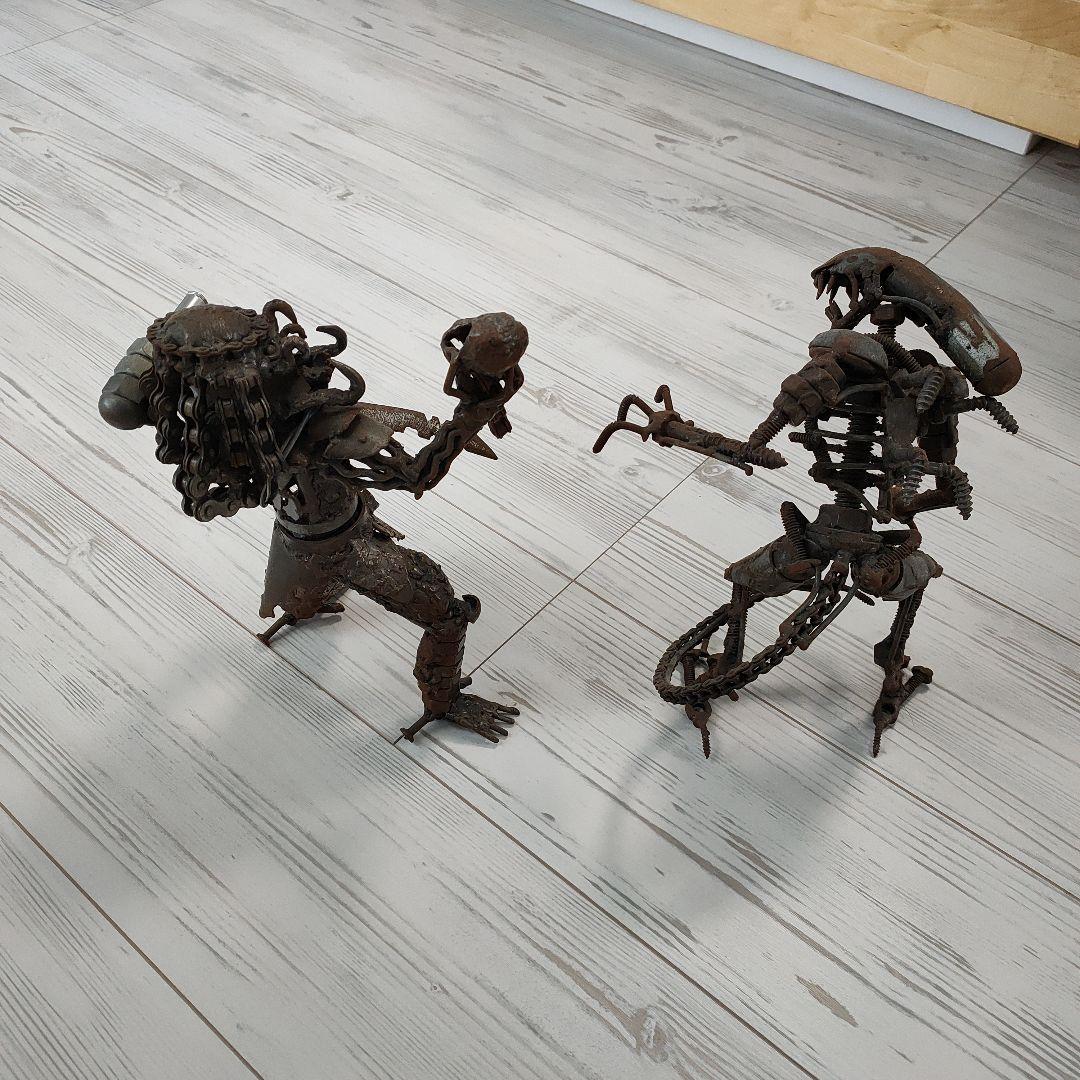 廃材メタルアート／エイリアンVSプレデター