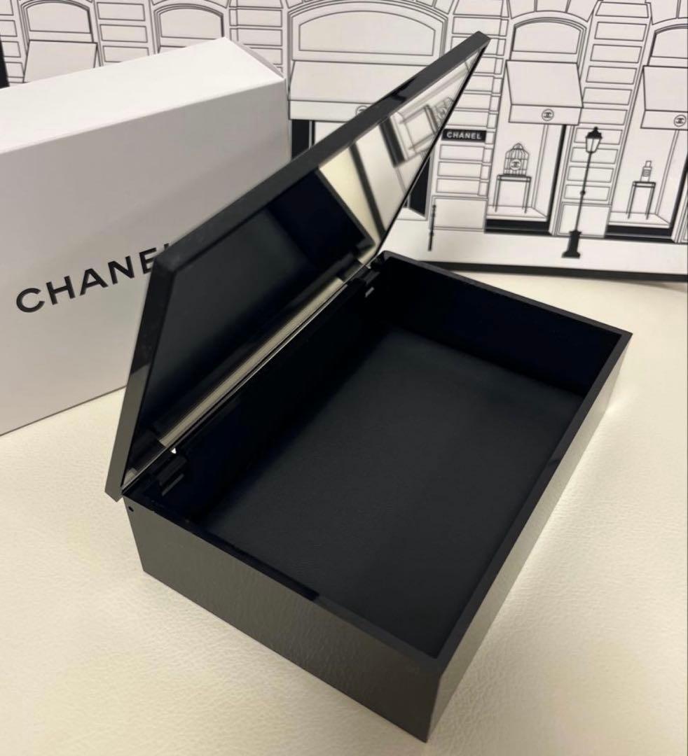 CHANEL シャネル ミラー付きボックス マルチケース ノベルティー