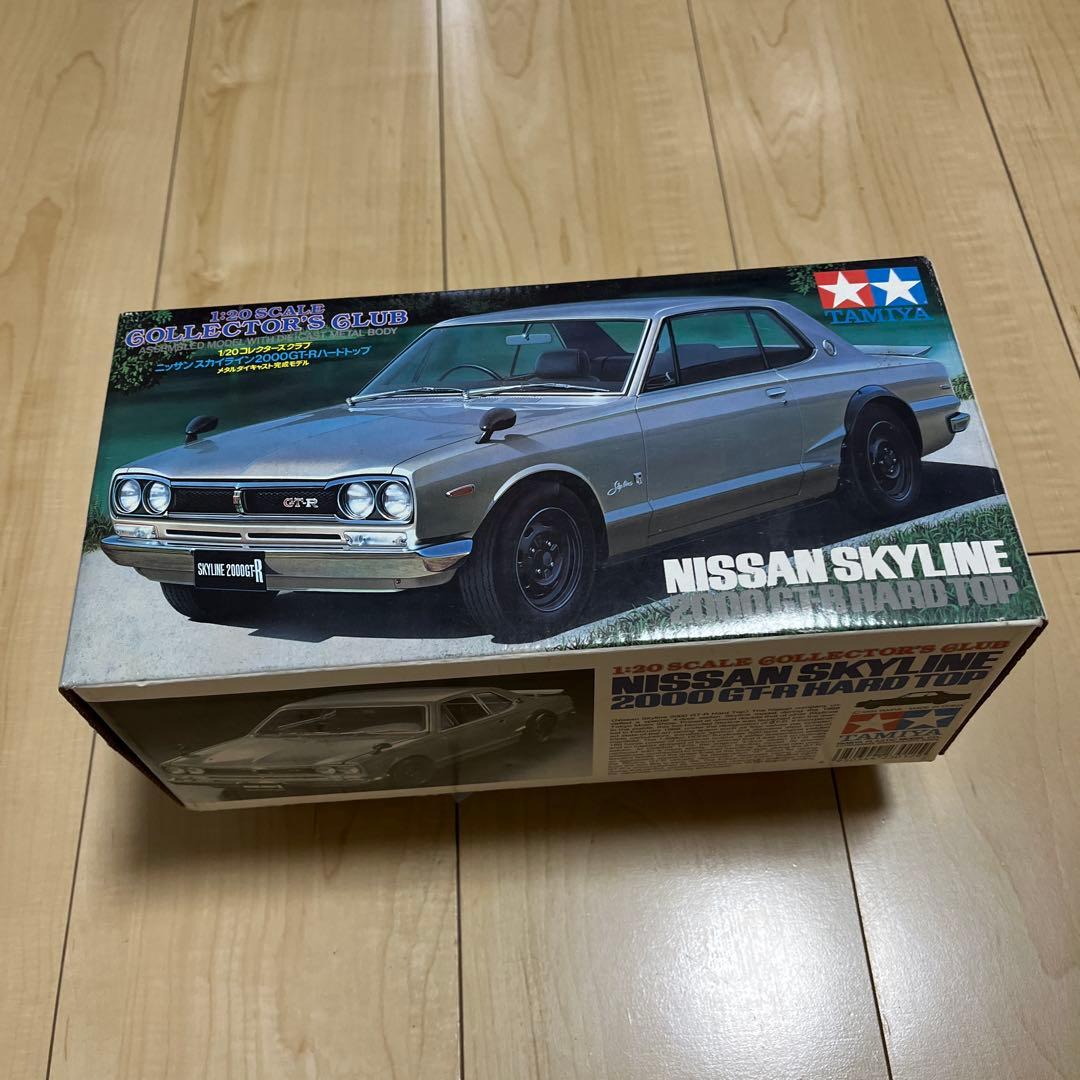 Nissan Skyline 2000 GT-R ハードトップ 1/20スケール