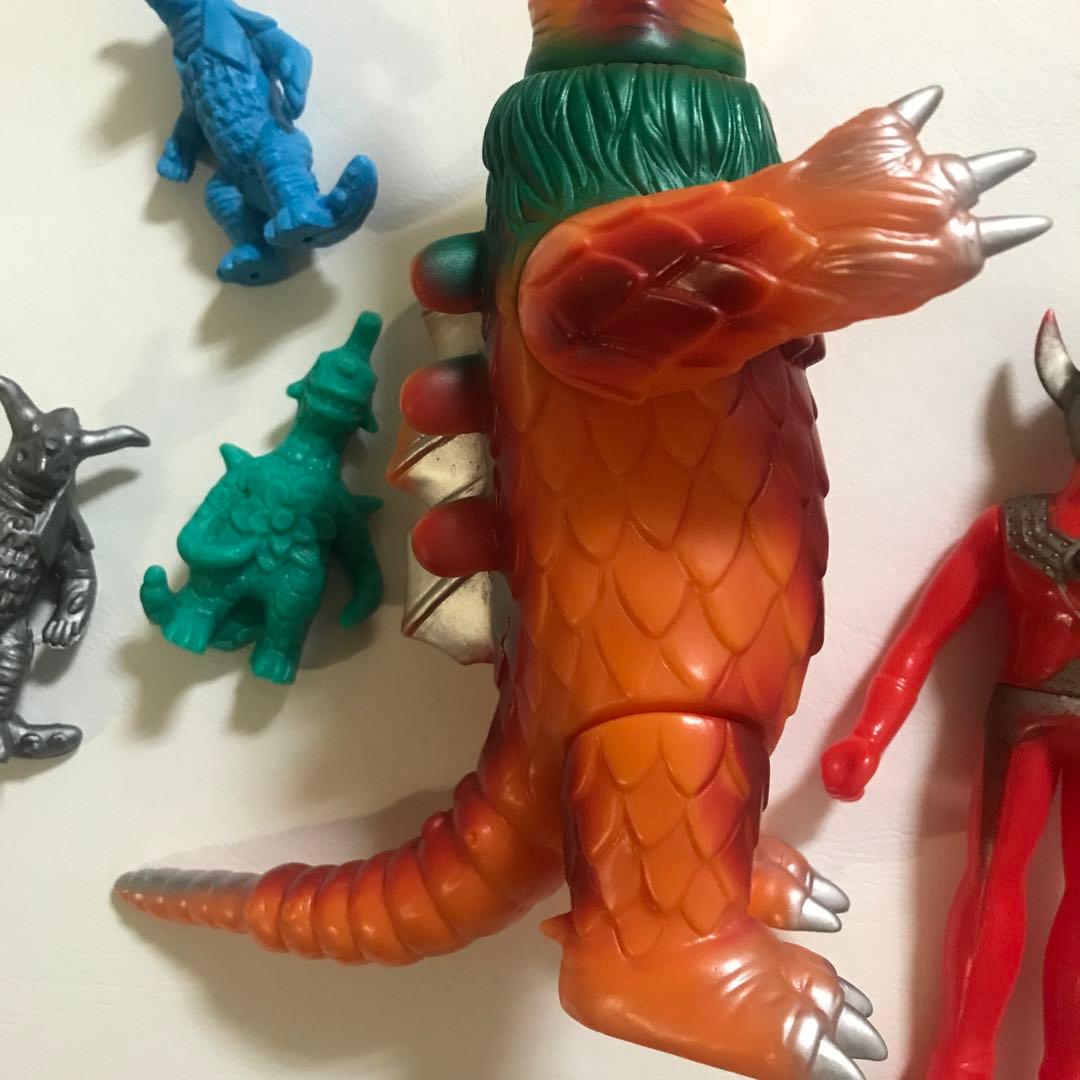 『ウルトラマンタロウ オイルドリンカー コスモリキッド アストロモンス』 人形