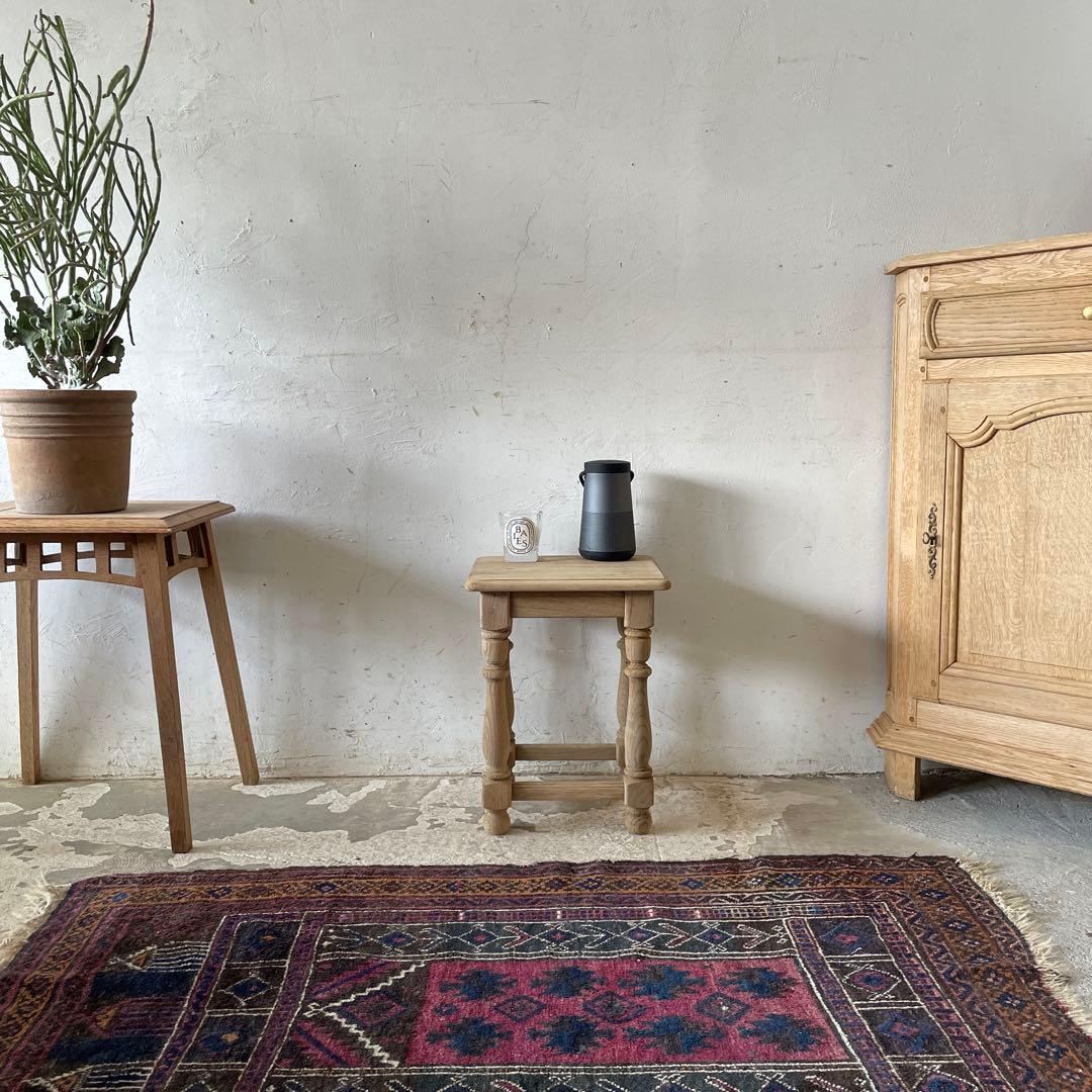 ビンテージ　サイドテーブル ベッドサイドテーブル　スツール　小　剥離