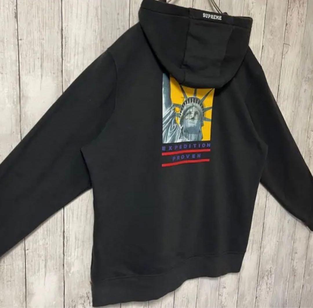 完売品　supureme the north face パーカー