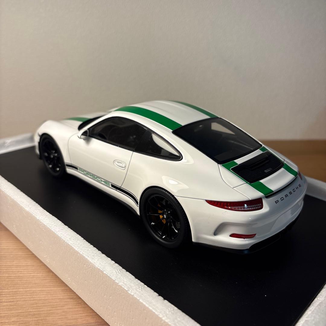 スパーク　spark porsche ポルシェ　911 R 1/18 ミニカー