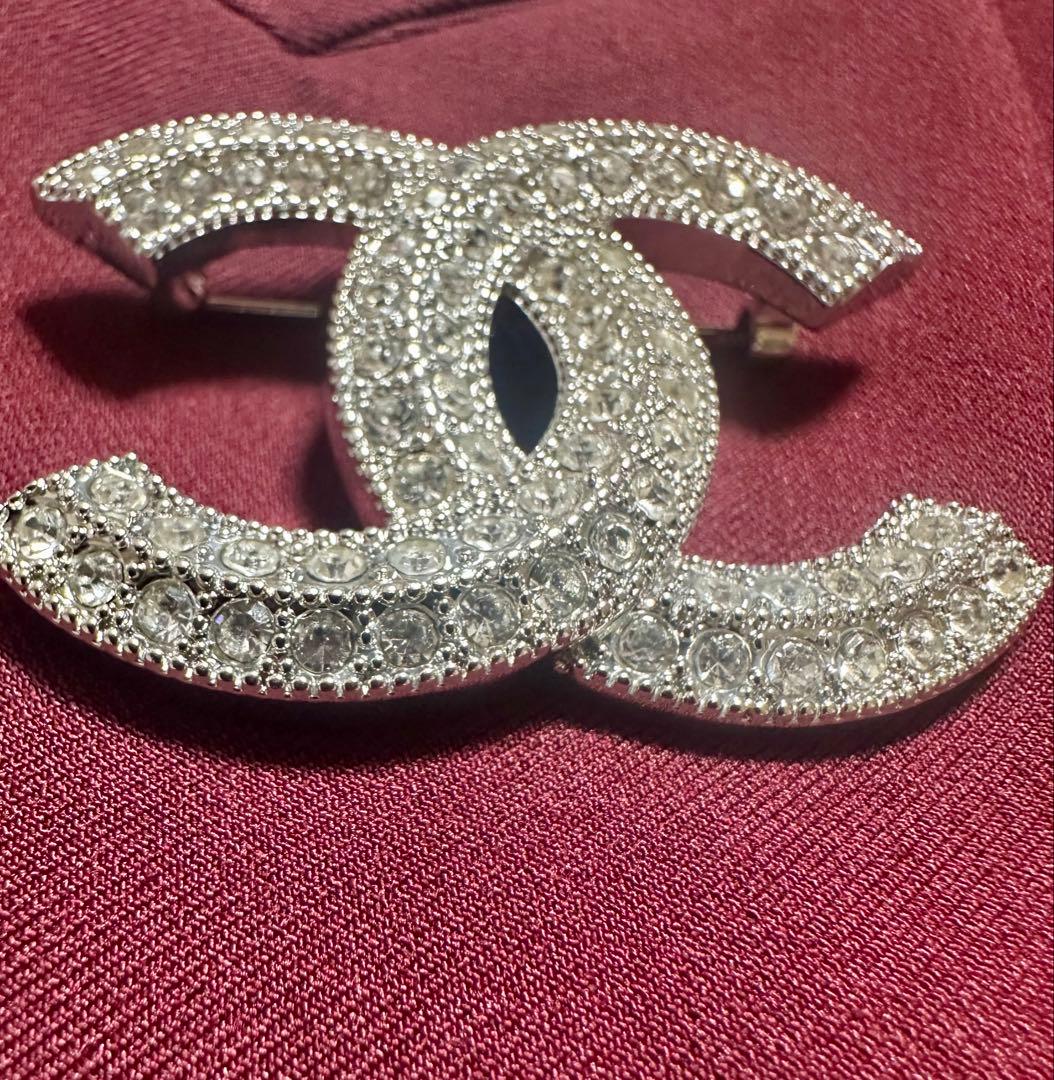 CHANEL CCロゴ ブローチ シルバー ラインストーン