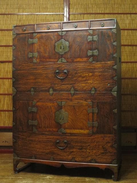 李朝古民具 朝鮮美術 朝鮮古民芸 古無垢材 真鍮金具 時代 二層箪笥 朝鮮箪笥