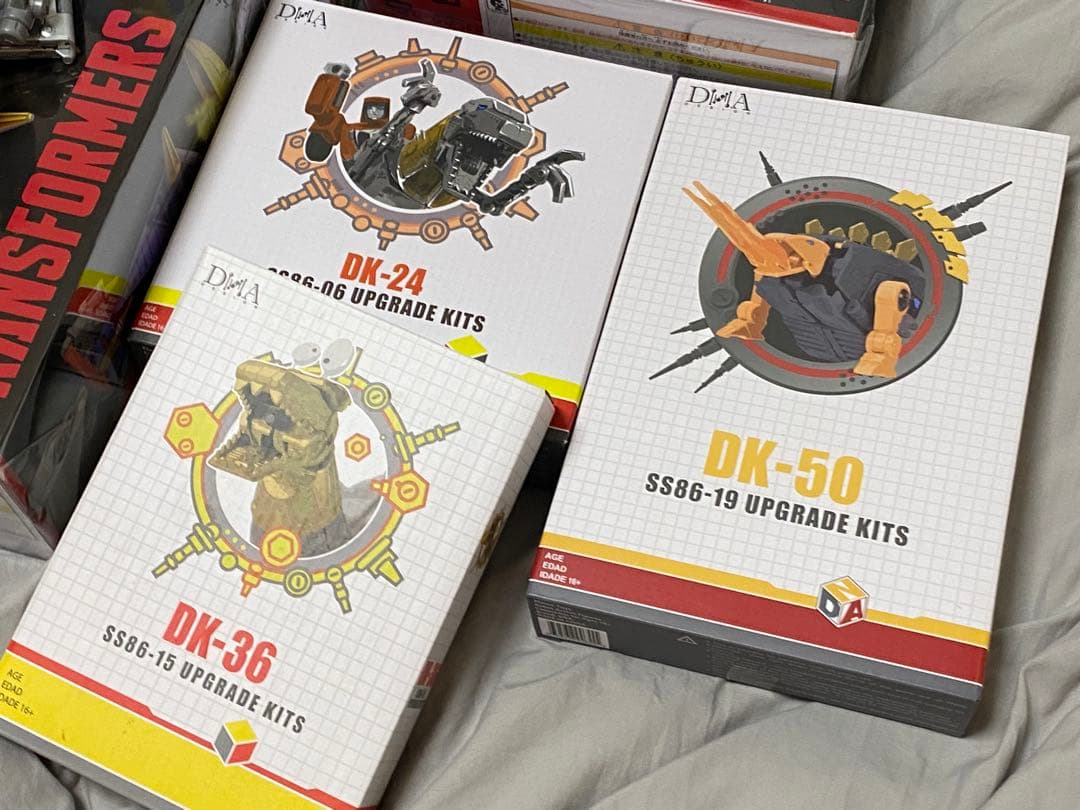 トランスフォーマー　スタジオシリーズ　ダイノボットセット　アップグレードパーツ付