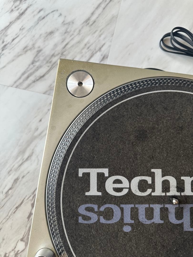 Technics SL-1200 レコードプレーヤー 本体　ふたつき