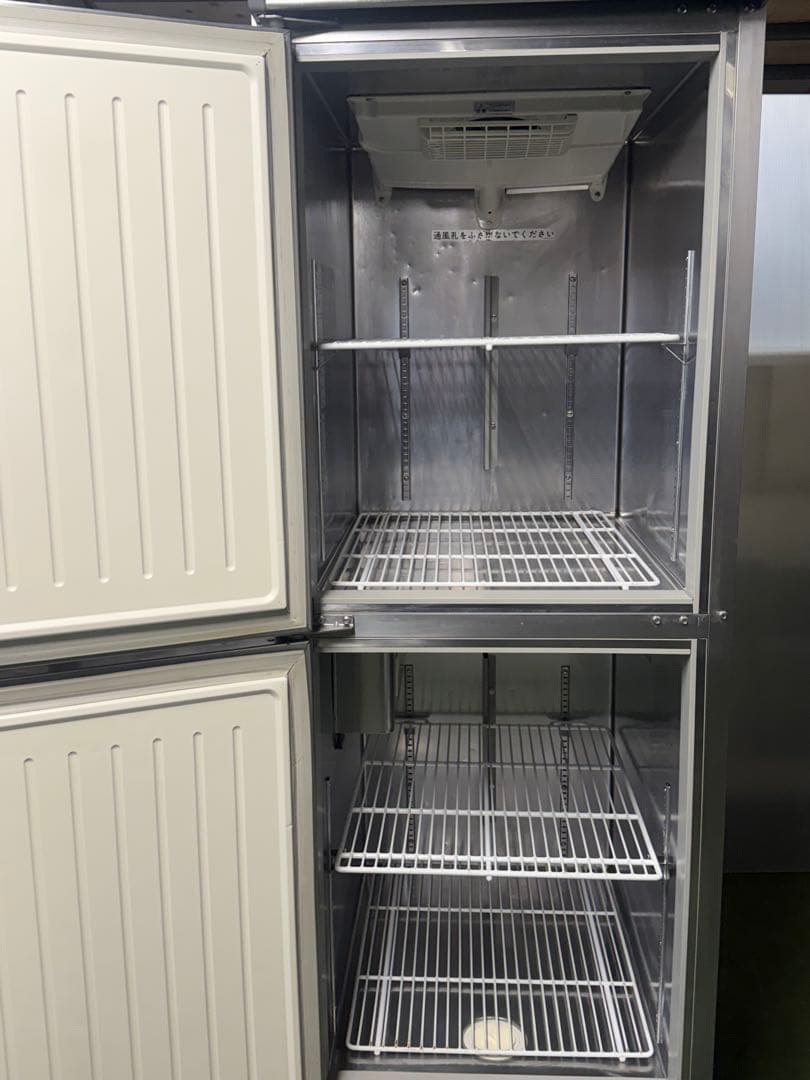 2010年 SANYO縦型冷凍冷蔵庫 620x800x1940