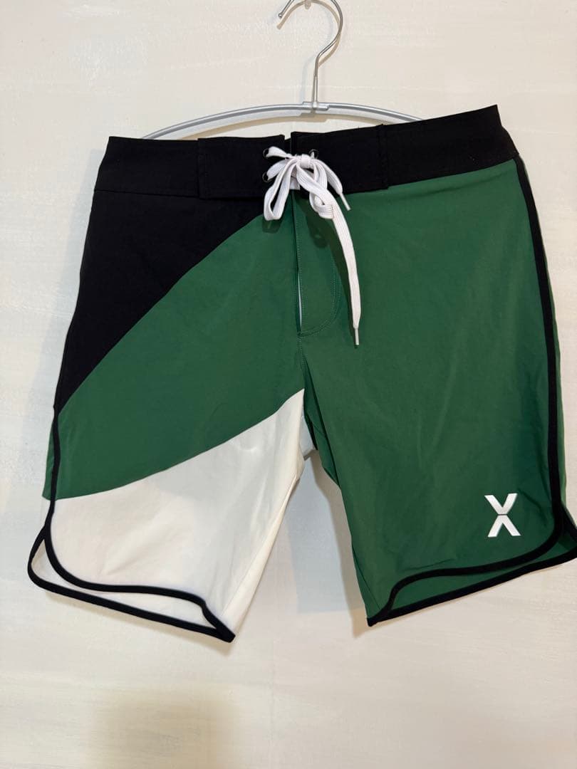 VEATM ビートム　マルチカラー水着 Mサイズ