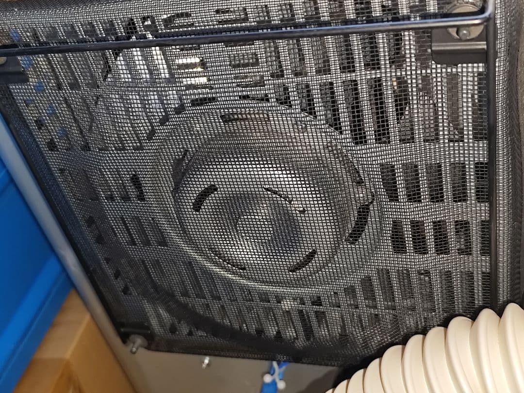 し*ぽ様 サンポット FF式石油ストーブ FFR-562SX-S2｜2011年製