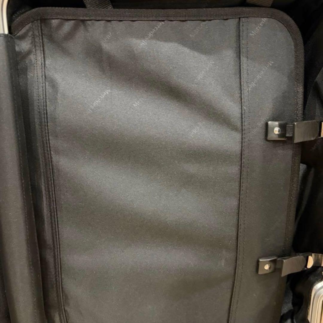 リモワ トパーズ比較◎ メルセデスベンツ アルミ スーツケース　人と差がつく！！