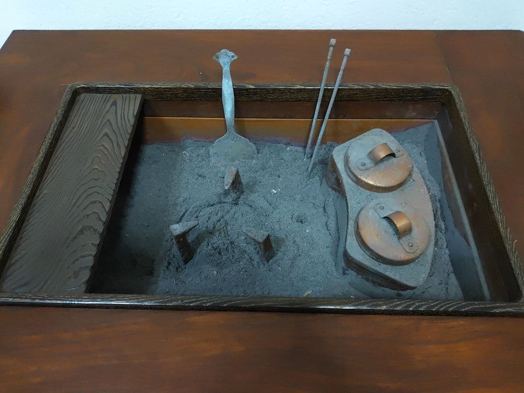 長火鉢　火鉢　囲炉裏座卓 　 ローテーブル 鉄器類は全て込みです