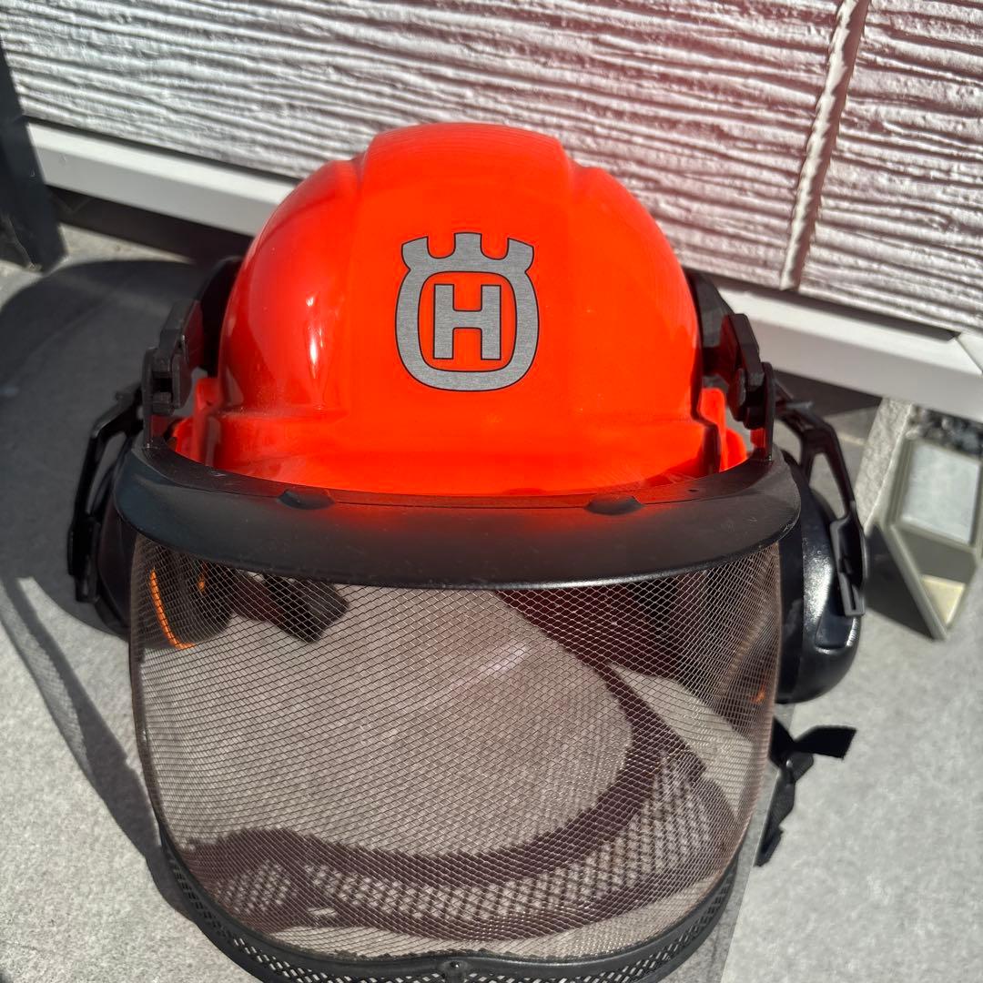 ハスクバーナ ヘルメット