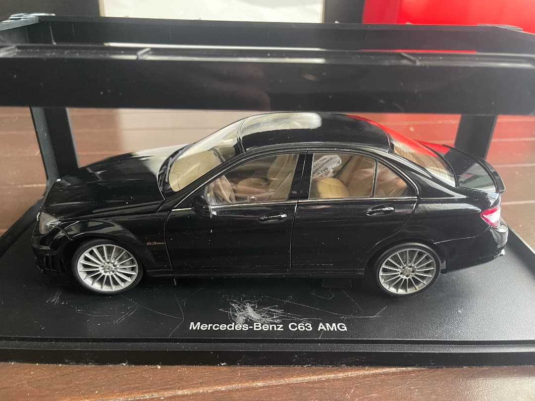 ミニカー AUTOart Mercedes-Benz C63 AMG 1/18
