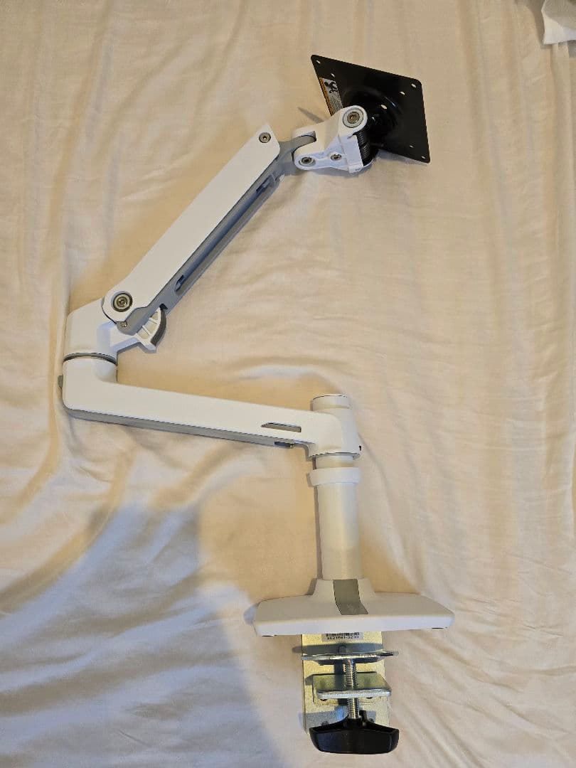 エルゴトロン モニターアーム ホワイト