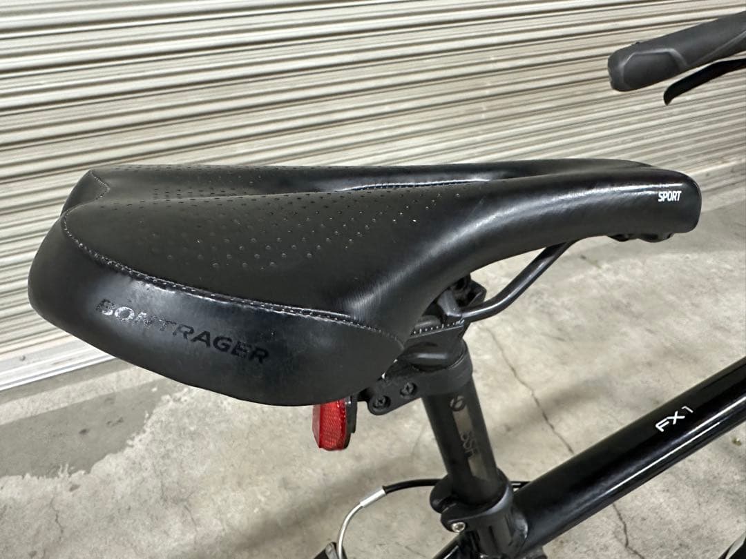 t　クロスバイク TREK FX1