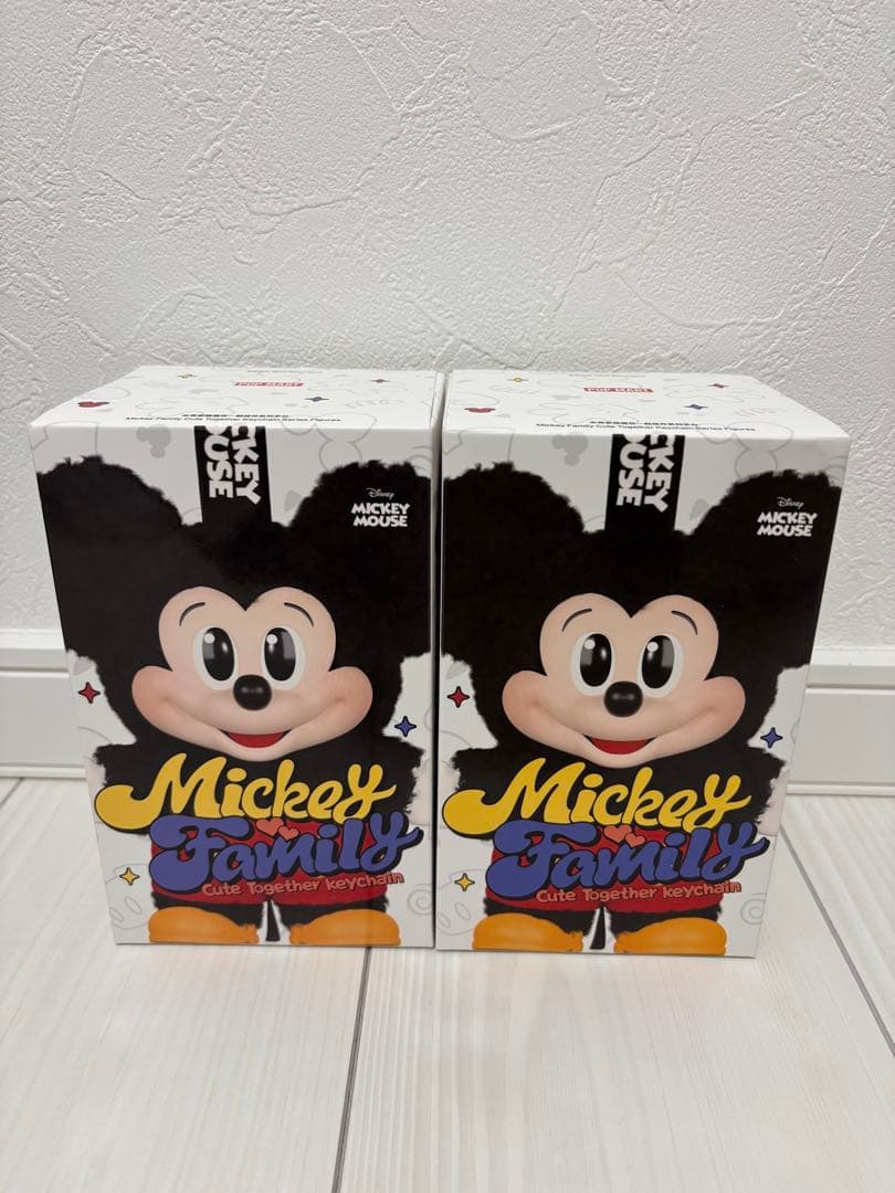 POP MART ミッキーファミリー２個ワンピースラブブ２個