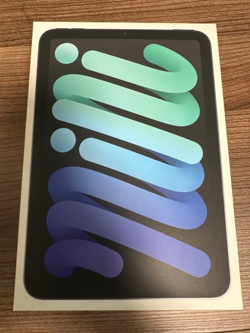 Apple iPad mini スペースグレー 本体第七世代　キーボードケース付