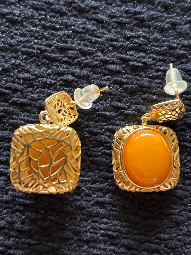 ◇天然琥珀 シルバー925メッキ金嵌め インレイ 3点セット【箱、鑑定書 付】