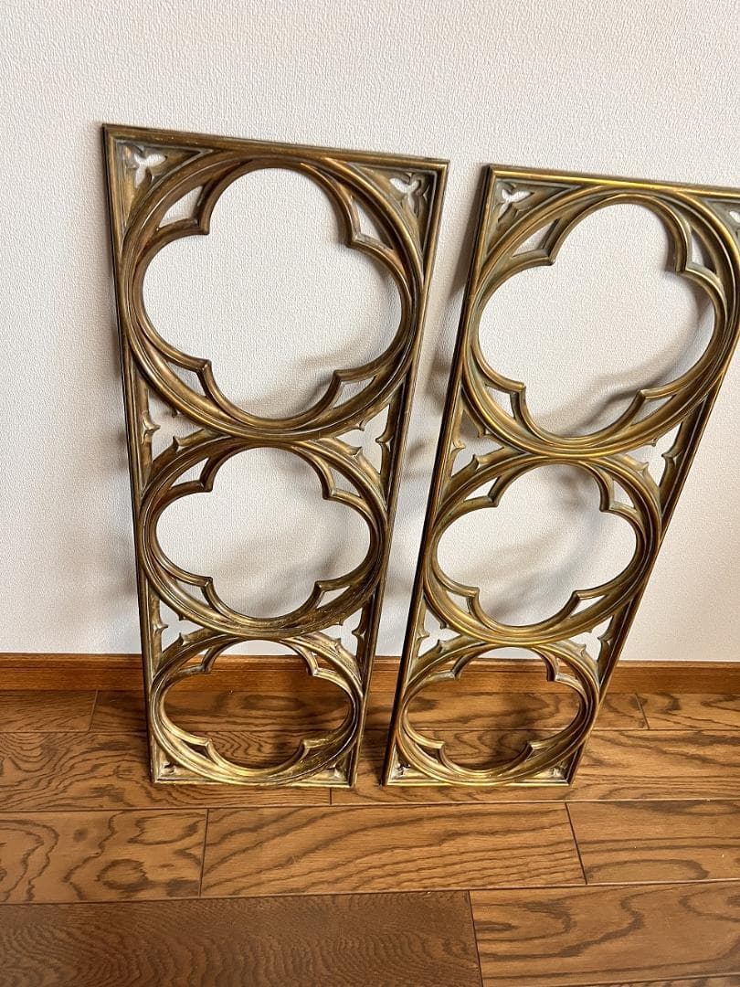 アーキテクチュラル・サルベージ 真鍮の飾り２個セット　窓飾