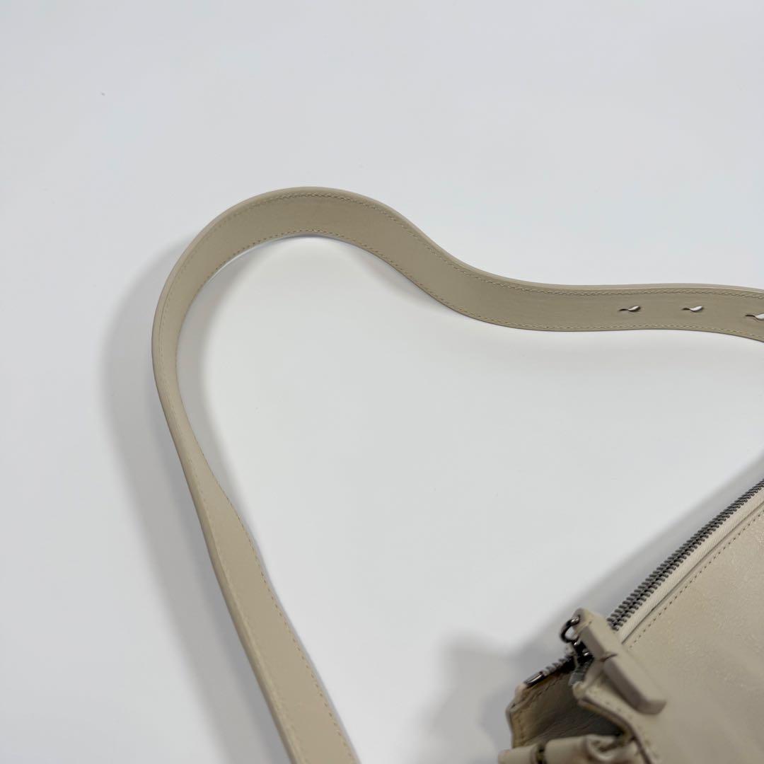 【美品】【現行】バーバリー　ショルダーバッグ　スモールナイトバッグ　アイボリー