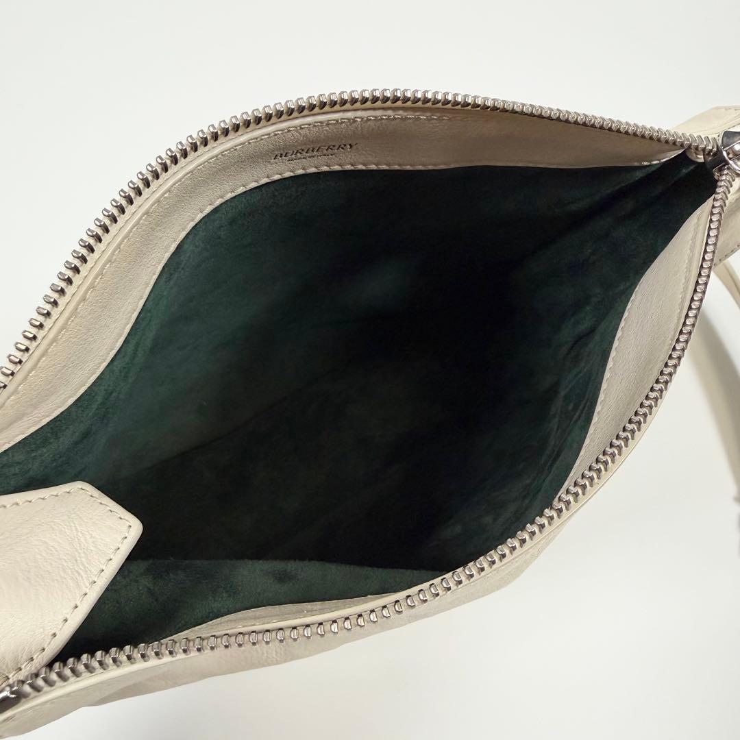 【美品】【現行】バーバリー　ショルダーバッグ　スモールナイトバッグ　アイボリー