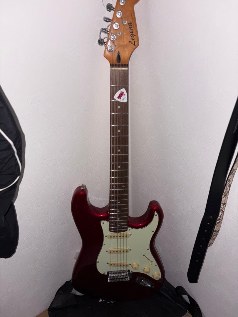 エレキギター メタリックレッド 3ピックアップ