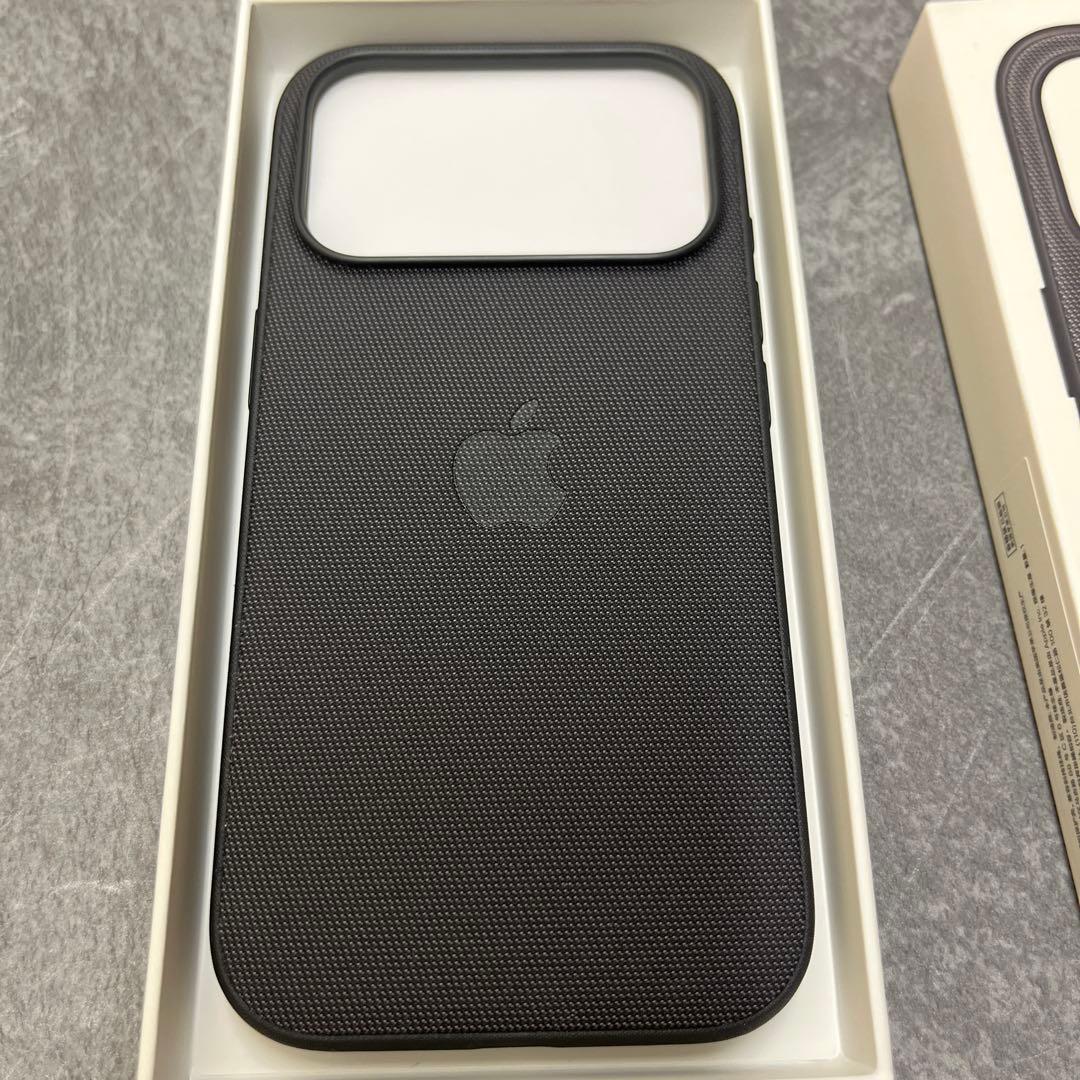 新品 iPhone 17 Pro TechWoven Case ブラック