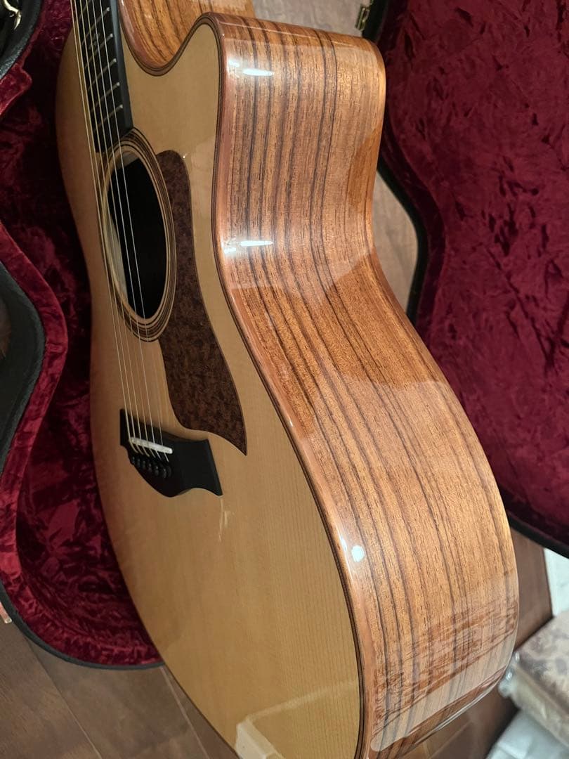 【美品】Taylor 712ce V-Class おまけ付き