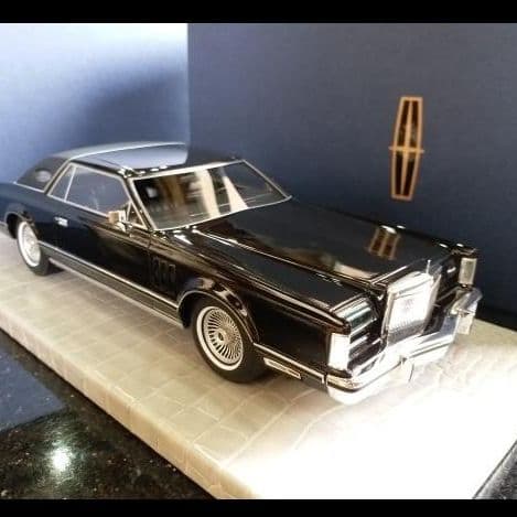 1/18リンカーン AMC Lincoln Continental Mark V