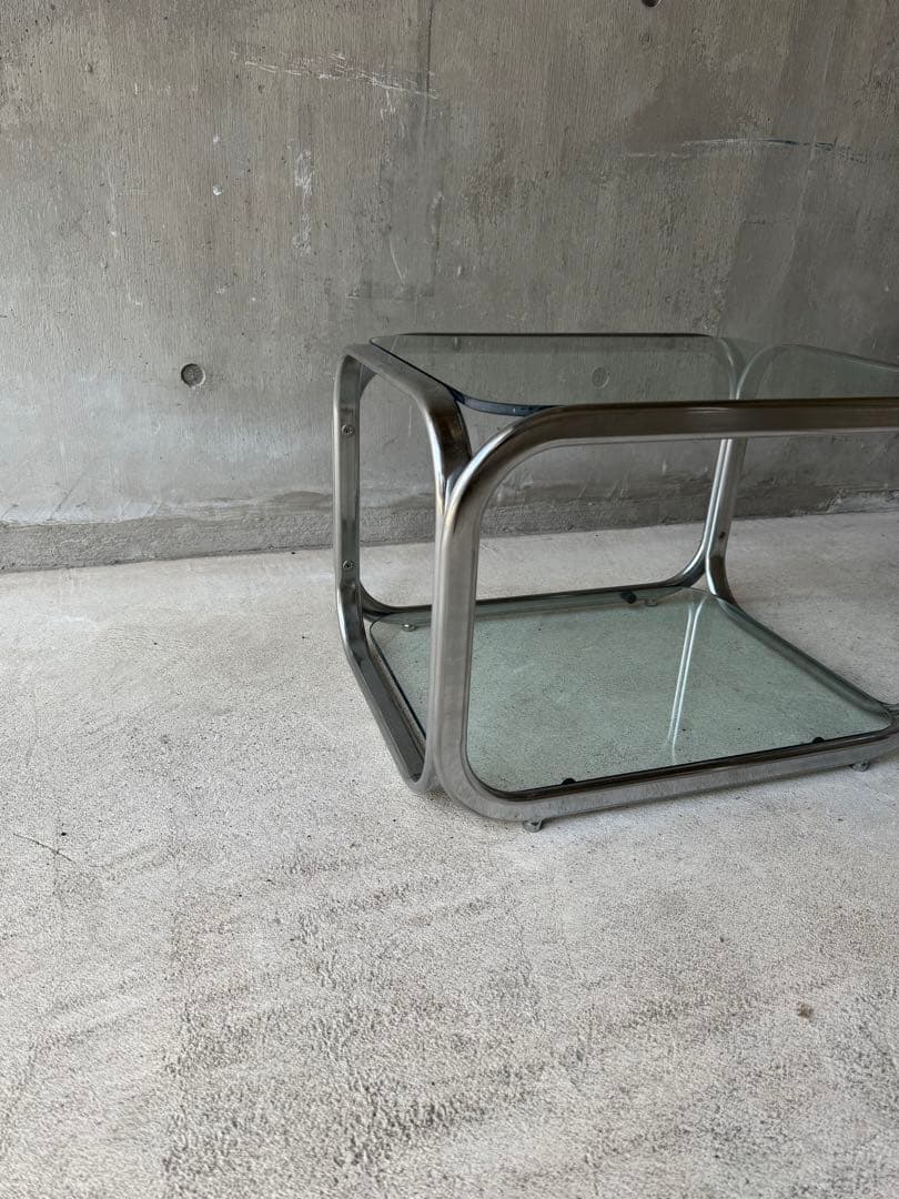 スペースエイジ　ガラストップテーブル