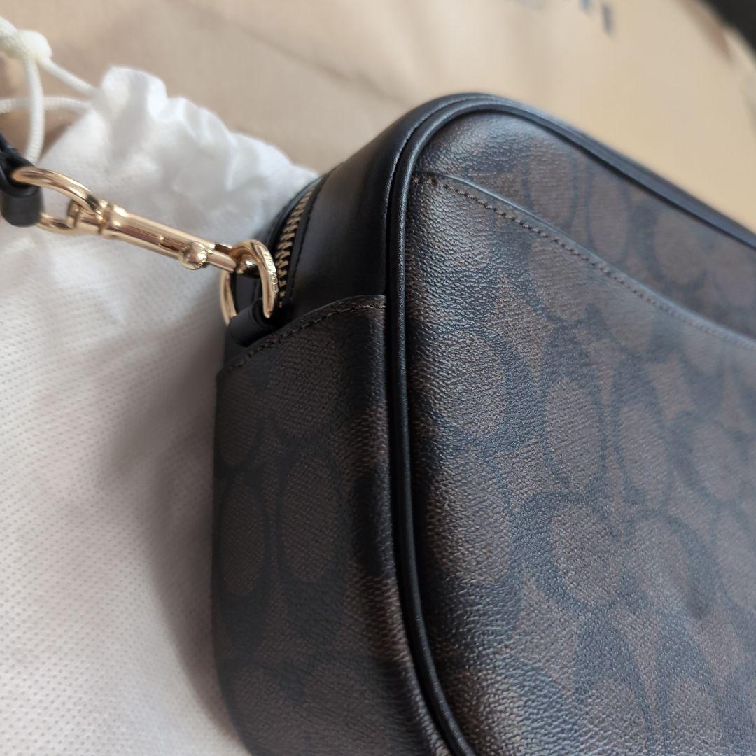 COACHショルダーバッグ　ブラウン