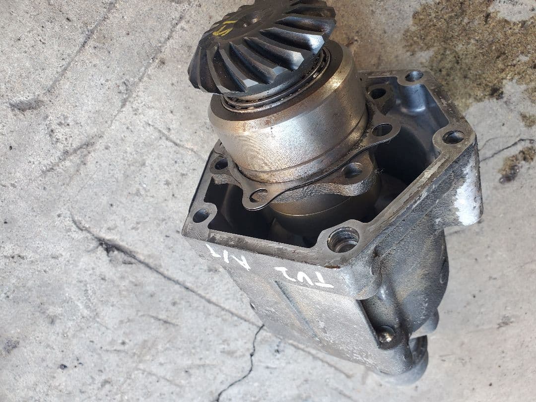 TV2 AT ビスカス　４ＷＤ