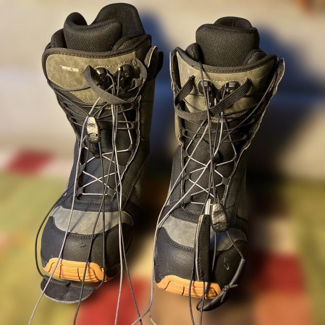 STEPCHILDスノーボードブーツ グレー/ブラック