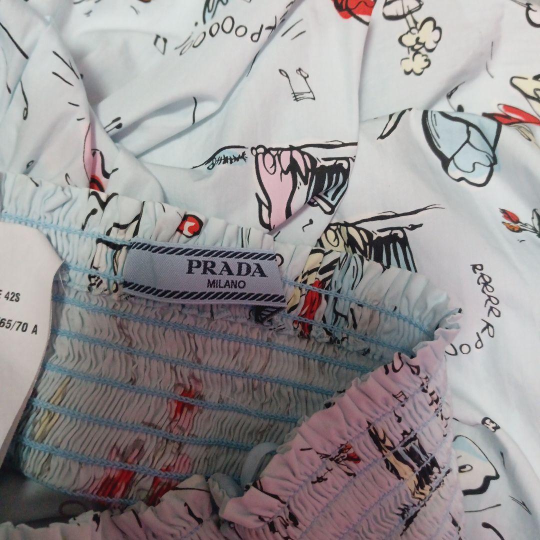 この夏はプラダ！　軽やかなスカート　水色　L イタリア製　¥18000 ↓