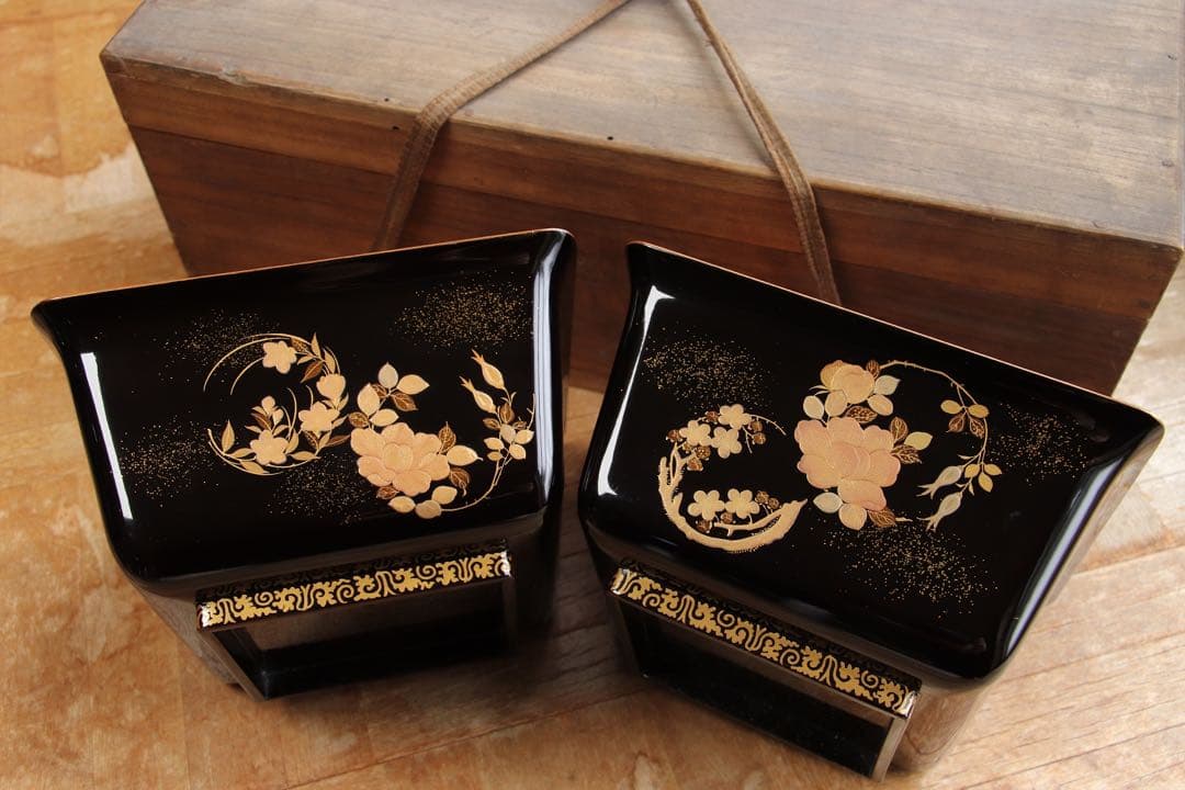 珍品　桃太郎蒔絵　盃洗　杯洗　一対　木箱　金蒔絵　木製漆器　時代物