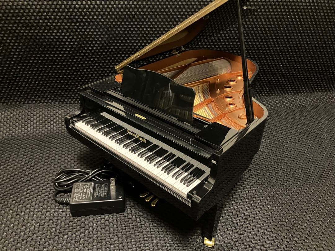 セガトイズ　グランドピアニスト　ミニピアノ　自動演奏