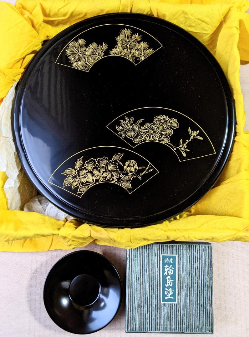 【輪島塗】茶櫃と茶托五客　輪島屋本店　極上本堅地　扇子　金蒔絵